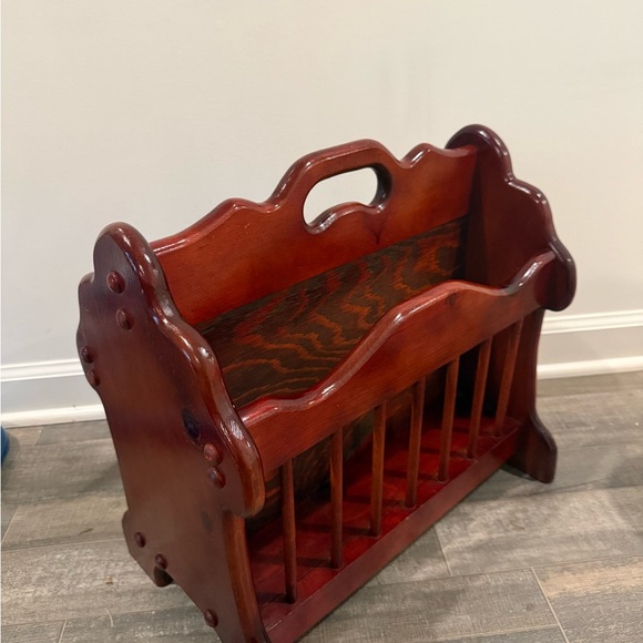 Wooden Magazine Rack - Picture 3 of 3